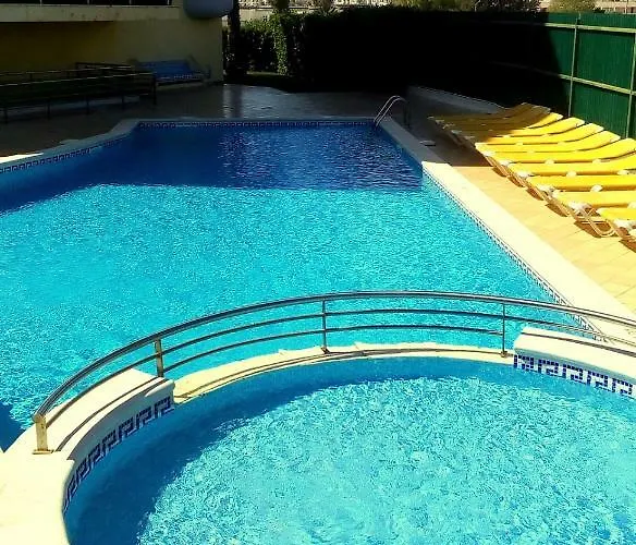 Apartment Cardeira *